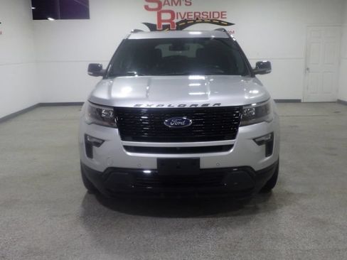 Used 2018 Ford Explorer Sport w/ Equipment Group 401A AWD/4WD image 6