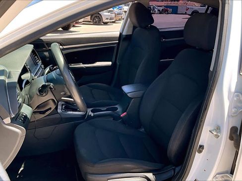 Used 2020 Hyundai Elantra SEL w/ Cargo Package (C1) FWD image 8