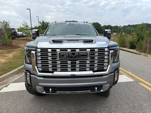 Used 2024 GMC Sierra 2500 Denali w/ Denali Reserve Package AWD/4WD image 15