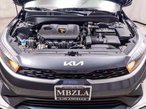Used 2023 Kia Forte LXS image 28