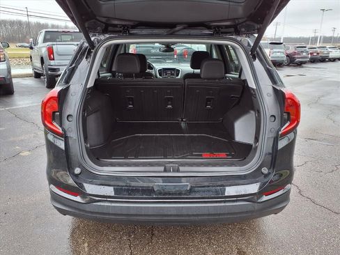 Certified 2022 GMC Terrain SLE w/ Driver Convenience Package image 30