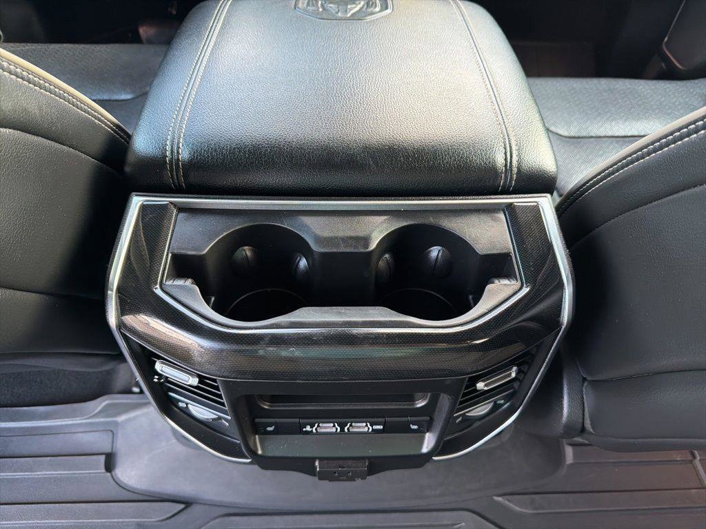 Used 2019 RAM 1500 Laramie AWD/4WD image 22