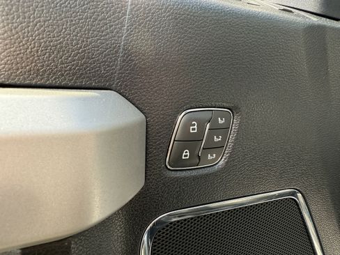 Used 2021 Ford F250 Lariat image 15