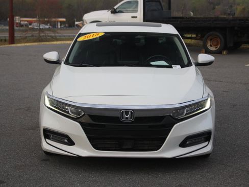 Used 2018 Honda Accord EX-L image 2
