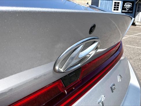 Used 2022 Hyundai Elantra SEL w/ Convenience + Premium Package FWD image 31