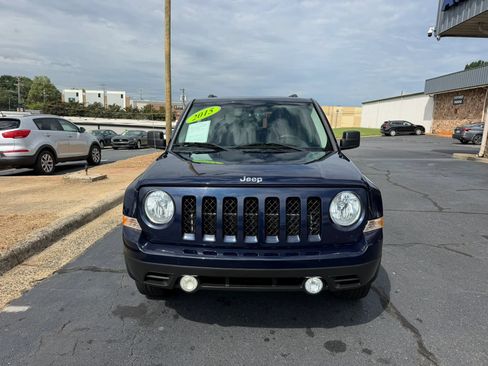 Used 2015 Jeep Patriot High Altitude AWD/4WD image 2