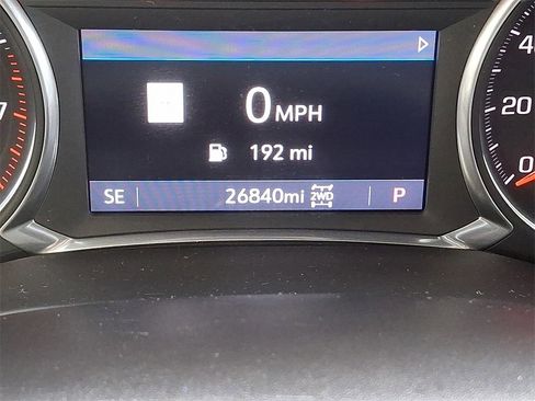 Used 2022 GMC Acadia SLE w/ Driver Convenience Package image 21