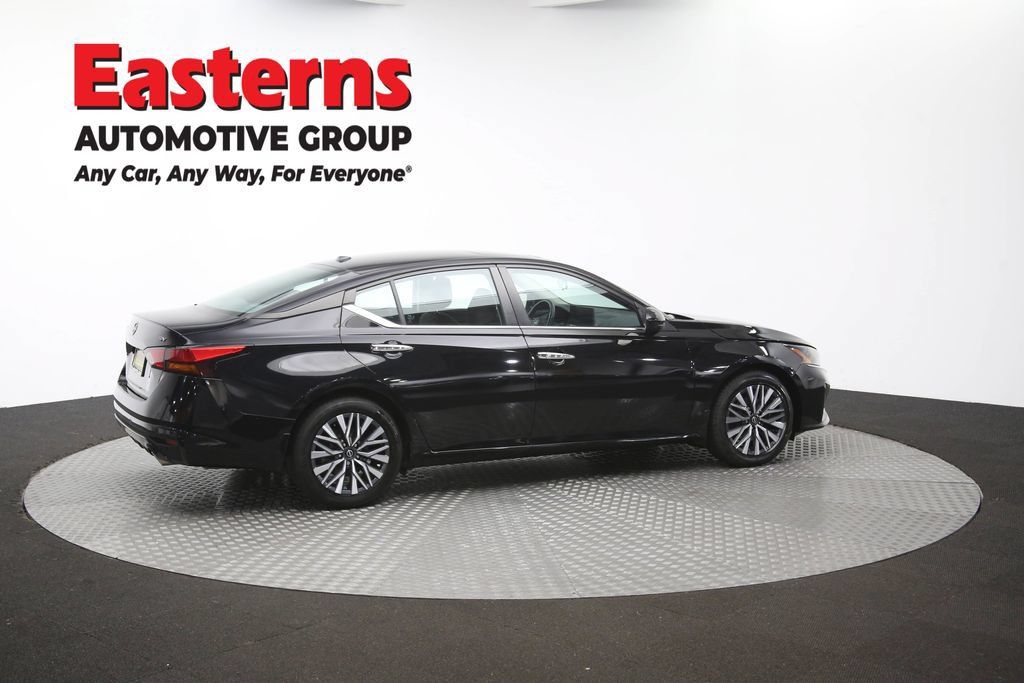 Used 2024 Nissan Altima 2.5 SV w/ SV Premium Package FWD image 44