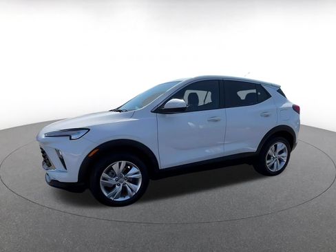 Used 2025 Buick Encore GX Preferred AWD/4WD image 8
