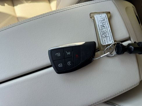 Used 2023 Buick Envision Essence image 22