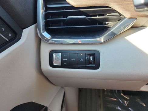 New 2026 GMC Acadia Denali w/ Super Cruise Package image 19