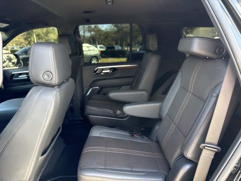 Used 2025 Chevrolet Tahoe High Country image 15