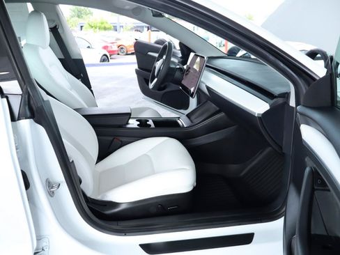 Used 2023 Tesla Model 3 Standard Range RWD image 34