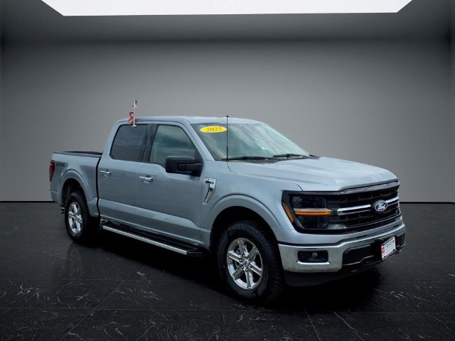 Used 2025 Ford F150 XLT w/ Equipment Group 301A Standard AWD/4WD image 5
