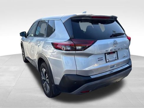 Used 2023 Nissan Rogue SV AWD/4WD image 5