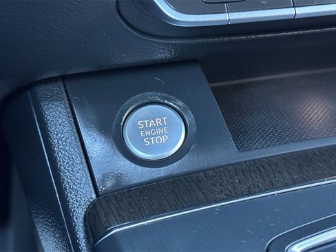 Used 2018 Audi Q5 2.0T w/ Premium Plus Package image 22