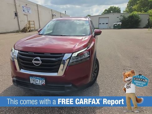 Used 2022 Nissan Pathfinder SV AWD/4WD image 2
