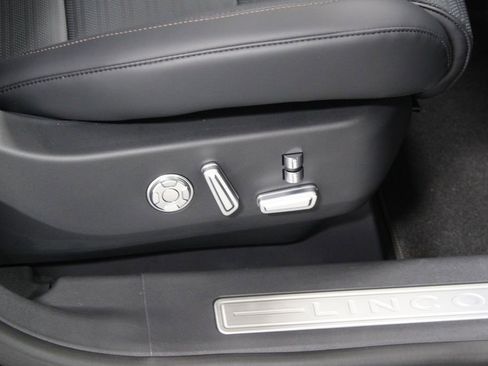 New 2026 Lincoln Nautilus Reserve image 27