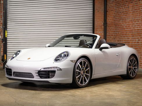 Used 2013 Porsche 911 Carrera S image 16