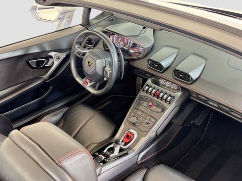 Used 2018 Lamborghini Huracan LP 580-2 RWD image 27