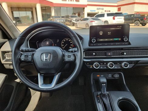 Used 2024 Honda Civic EX-L image 12