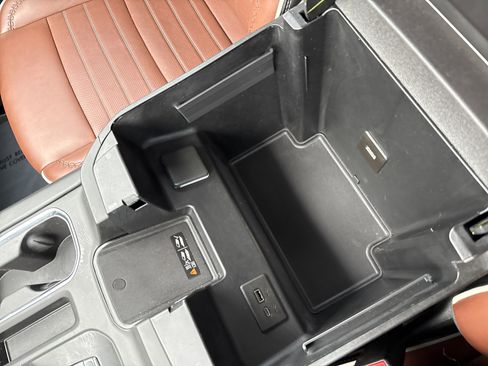 Used 2024 GMC Sierra 2500 Denali Ultimate image 25