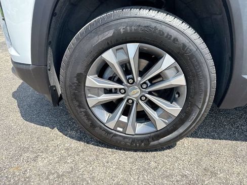 Certified 2026 Chevrolet Equinox LT FWD image 10