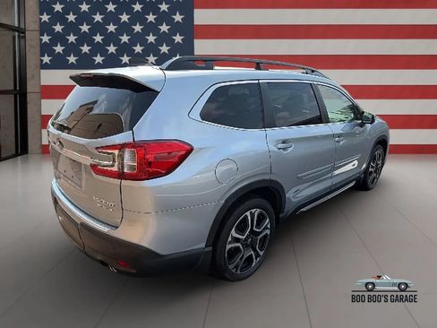 Used 2023 Subaru Ascent Limited w/ Technology Package AWD/4WD image 6