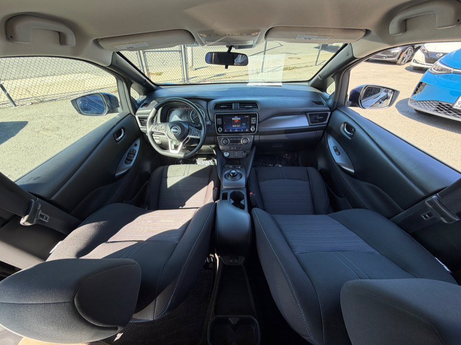 Used 2025 Nissan Leaf S FWD image 20