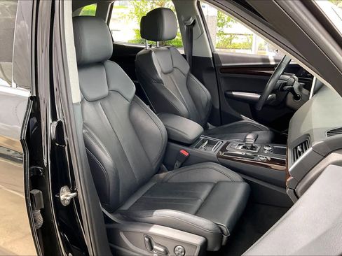 Used 2018 Audi Q5 2.0T Premium Plus w/ Premium Plus Package image 8