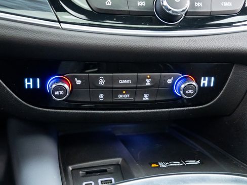 Used 2023 Buick Enclave Essence w/ Experience Buick Package image 28