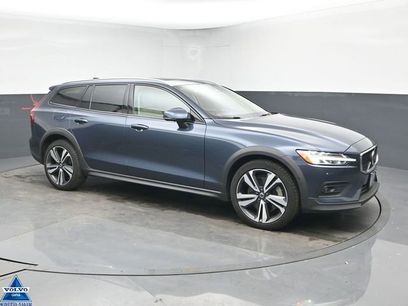 Used 2023 Volvo V60 B5 Cross Country Plus