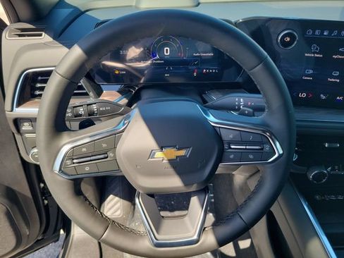New 2026 Chevrolet Suburban LT w/ Comfort Package RWD image 27
