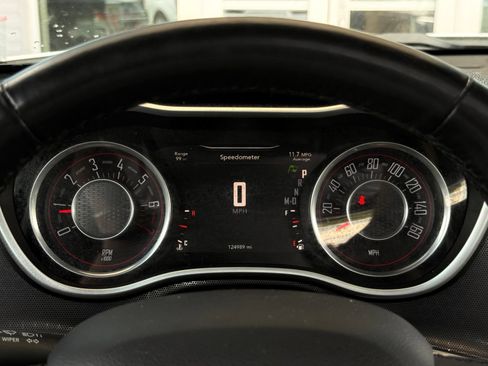 Used 2016 Dodge Challenger SXT Plus RWD image 22