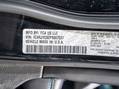 Used 2023 Jeep Grand Cherokee Trailhawk w/ Luxury Tech Group III image 38