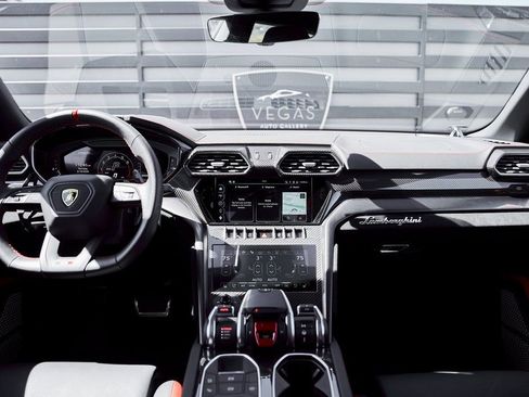 Used 2024 Lamborghini Urus Performante image 67