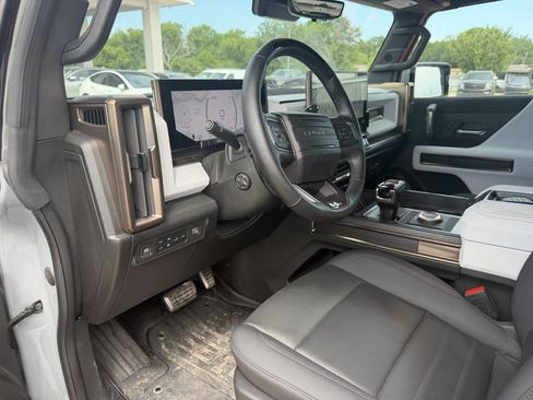Used 2024 GMC Hummer EV 3X w/ LPO, Illumination Package AWD/4WD image 7