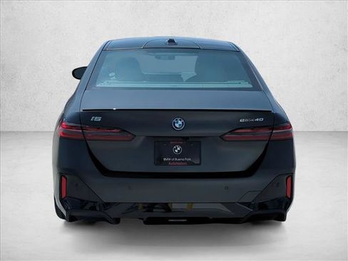 New 2026 BMW i5 eDrive40 w/ M Sport Package RWD image 6