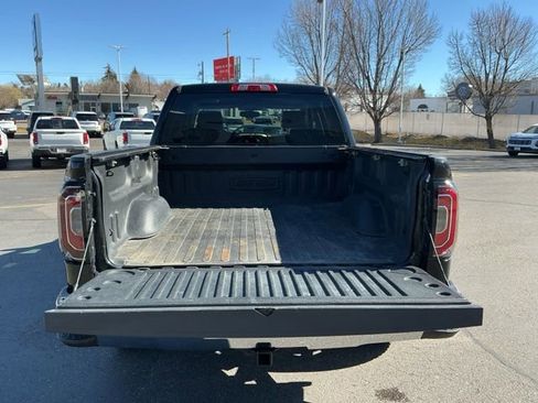 Used 2017 GMC Sierra 1500 SLT w/ SLT Premium Package image 7