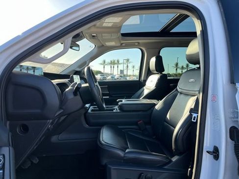 Used 2025 Ford Expedition Max Platinum AWD/4WD image 12