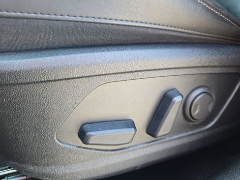 Used 2025 Kia Sorento S w/ Panoramic Sunroof Package FWD image 30