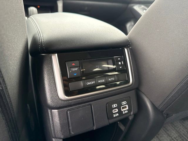 Used 2025 Subaru Ascent Premium AWD/4WD image 21
