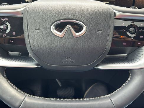 Used 2025 INFINITI QX80 Luxe RWD image 31