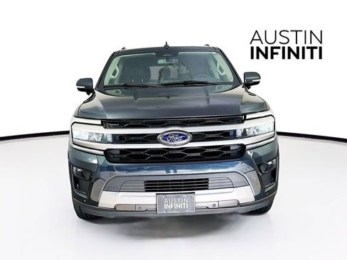 Used 2023 Ford Expedition Max XLT image 2