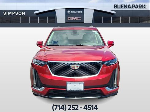 Used 2024 Cadillac XT6 Premium Luxury FWD image 3