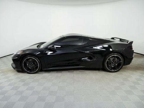 Used 2023 Chevrolet Corvette Stingray Coupe w/ Z51 Performance Package RWD image 2