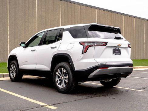 New 2026 Chevrolet Equinox LT FWD image 7