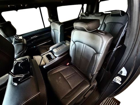 Used 2025 Jeep Grand Wagoneer L Series II Obsidian w/ Quick Order Packagew 28T AWD/4WD image 7