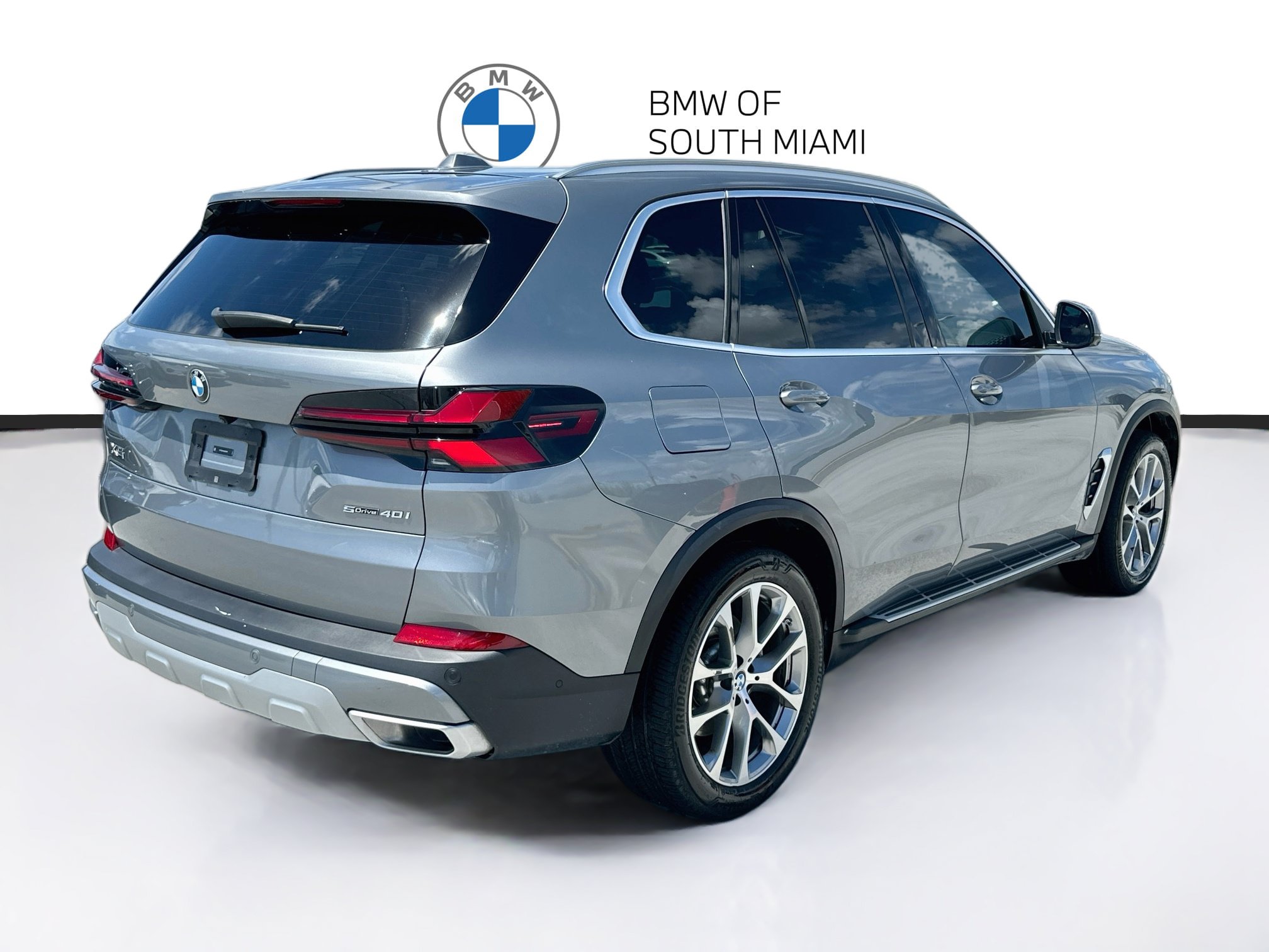 Certified 2025 BMW X5 sDrive40i w/ Climate Comfort Package RWD image 7