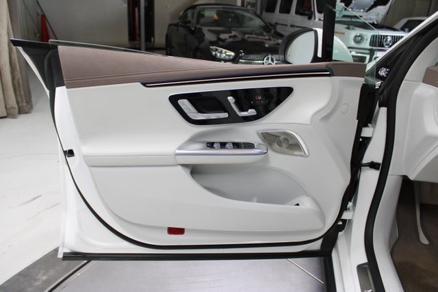 Used 2023 Mercedes-Benz EQE 350+ Sedan image 34